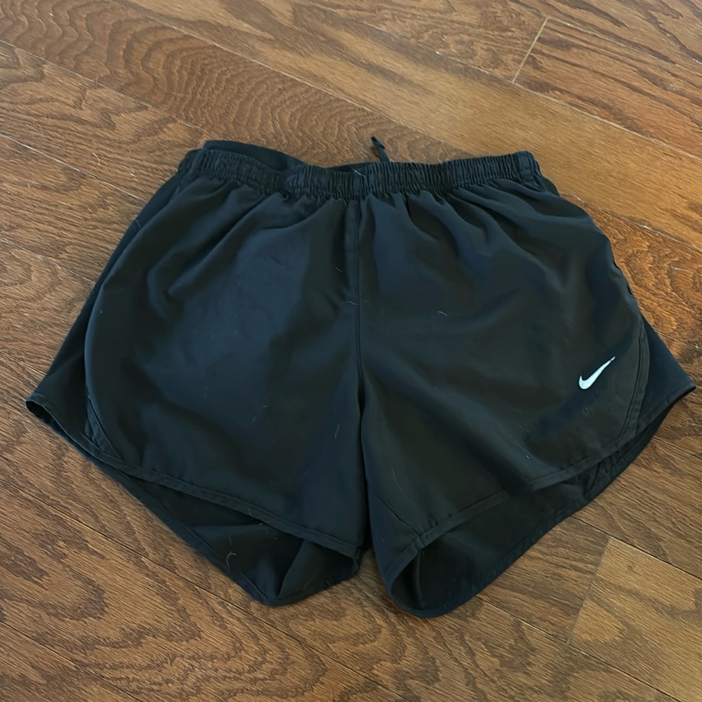 Nike kids large shorts